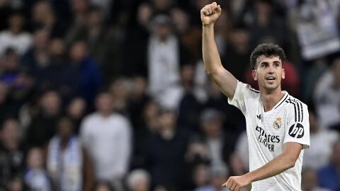 Como: Cesc Fabregas thích ‘hàng’ của Real Madrid